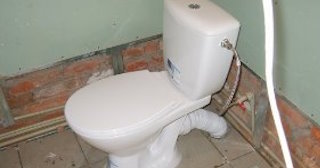 Установка приставного унитаза в Коломне - монтаж и подключение, СантехДомКлм от 5131 рублей